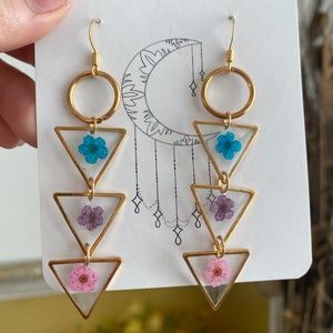 Pressed flower earrings